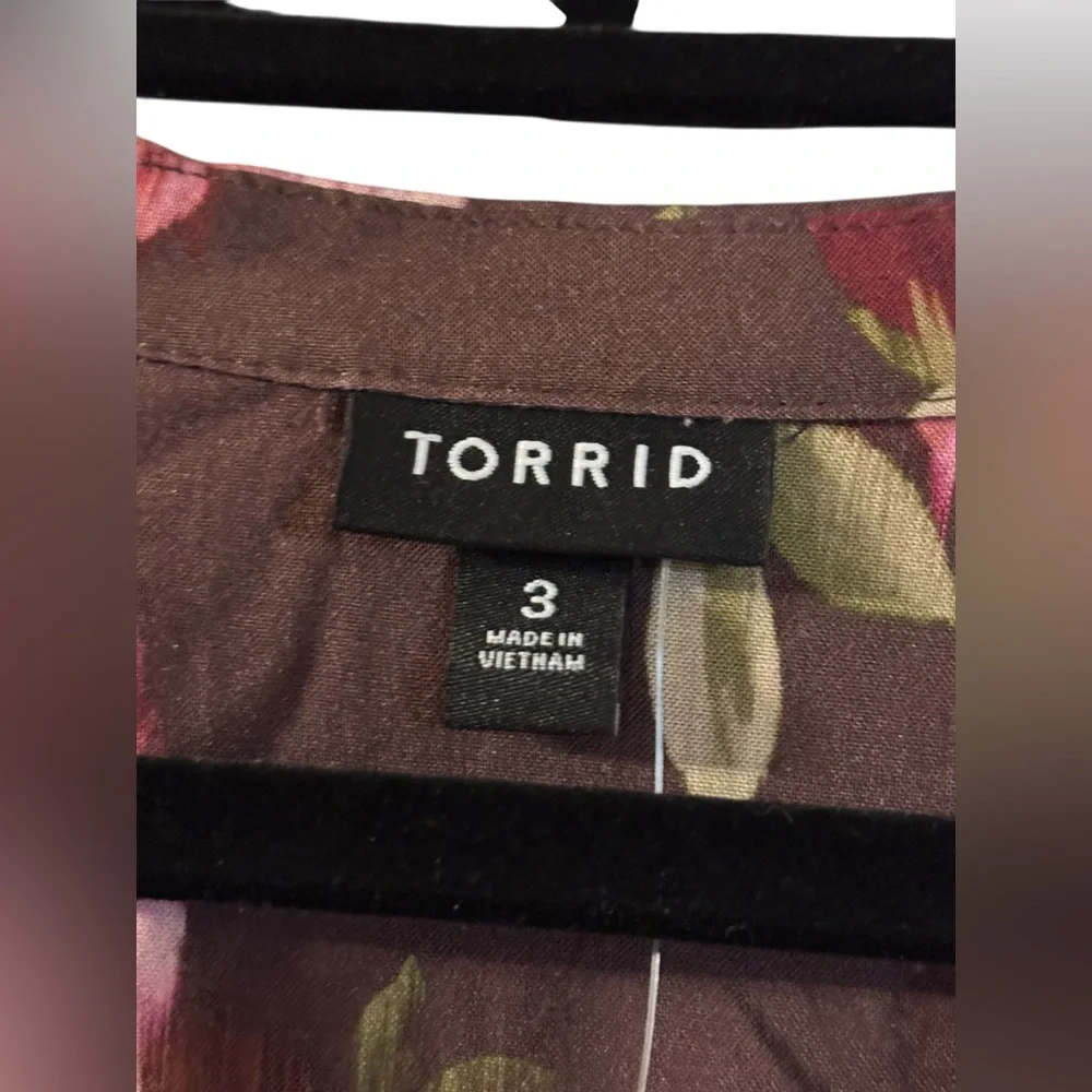Torrid Emma Babydoll Challis Tunic Sz 3 (22-24)  NWT - Picture 4 of 8